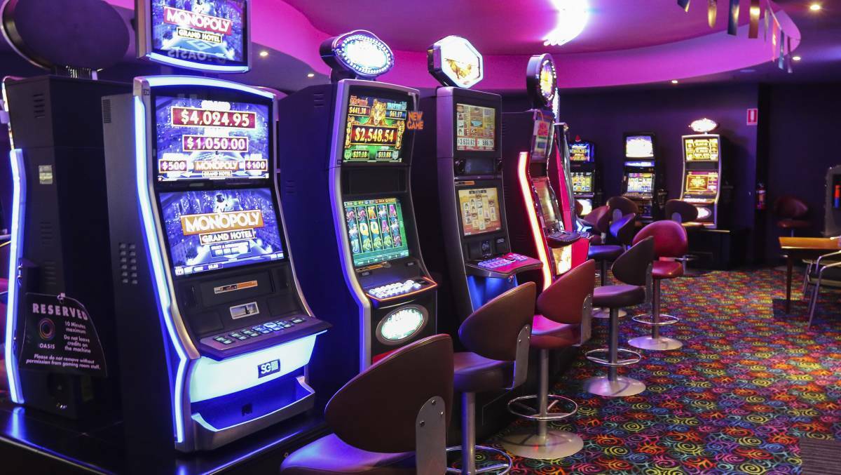 Call to delay reopening of pokies shot down