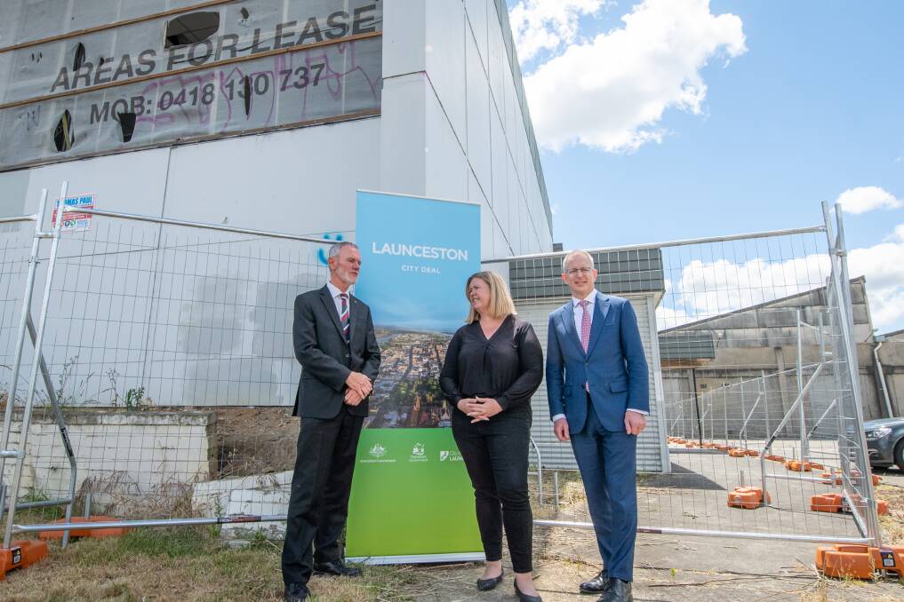 Former mayor Albert Van Zetten with Bass MP Bridget Archer and former Federal Minister for Urban Infrastructure Paul Fletcher at the Mowbray site in 2021. Picture Paul Scambler