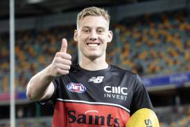 Arie Schoenmaker smiles and gives a thumbs up before his debut. Picture by St Kilda Football Club