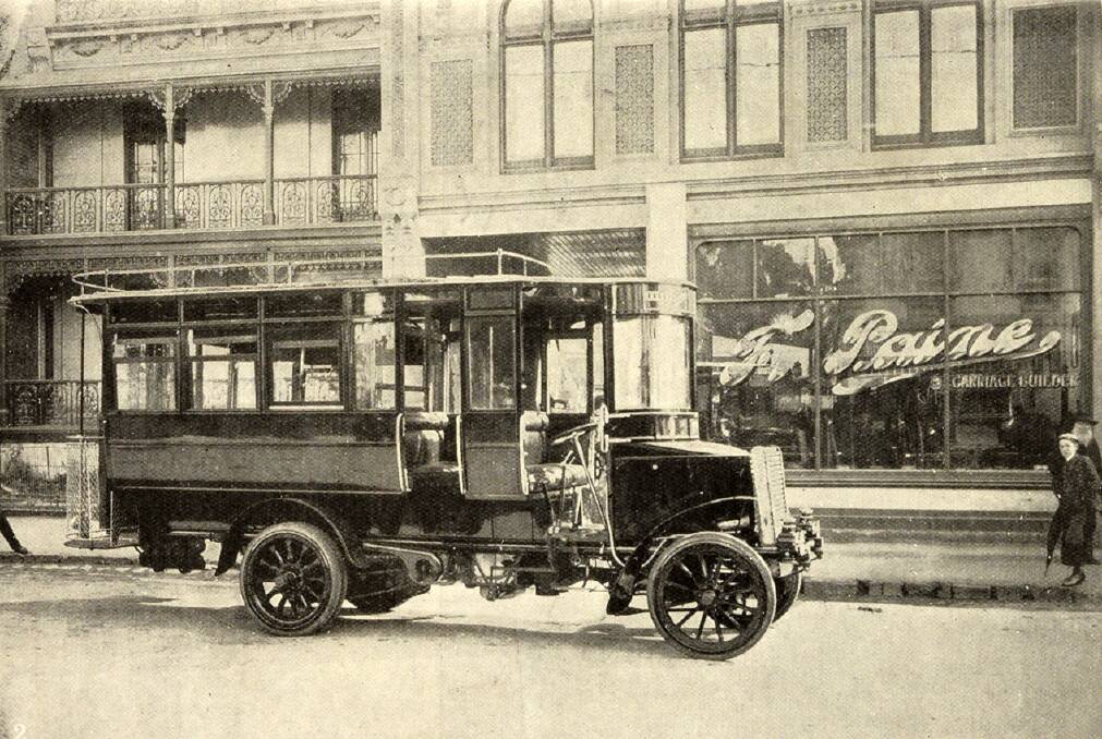 Fred Paine built the second steam bus ordered by the Launceston Motor Omnibus Co,
proudly displayed outside his premises in 1905. Unlike earlier steam carriages, the Clarkson patent used cheap kerosene as a fuel and needed no chimney. Picture by Weekly Courier, September 16, 1905 