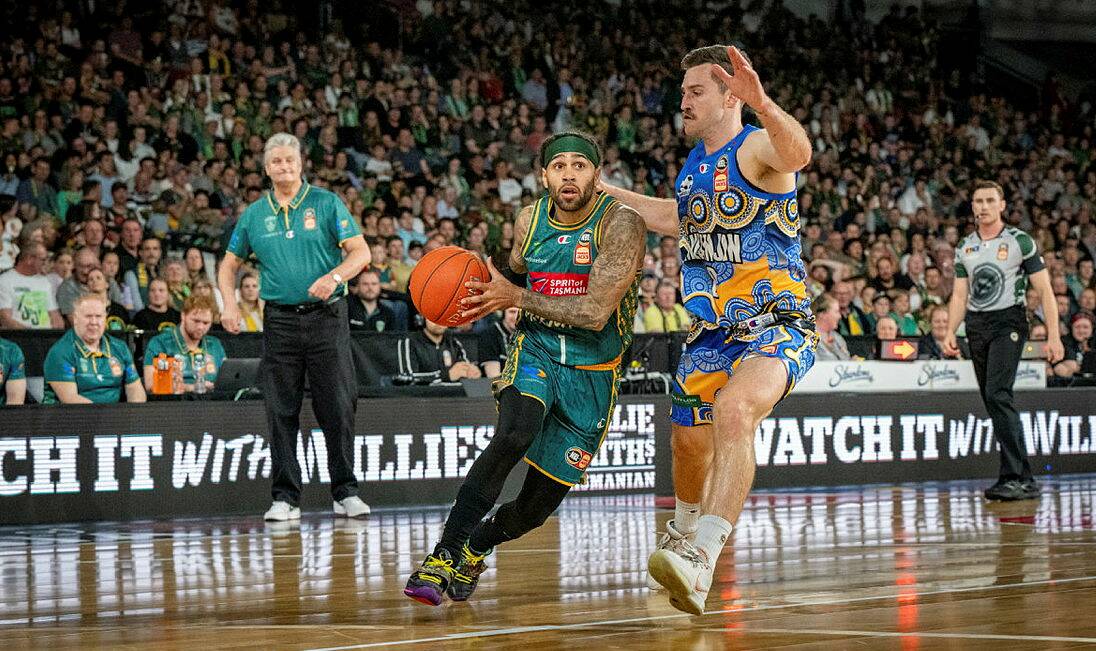 Tasmania JackJumpers' American import Jordon Crawford drives to the hoop against Brisbane at the Silverdome last season. Picture by Paul Scambler 