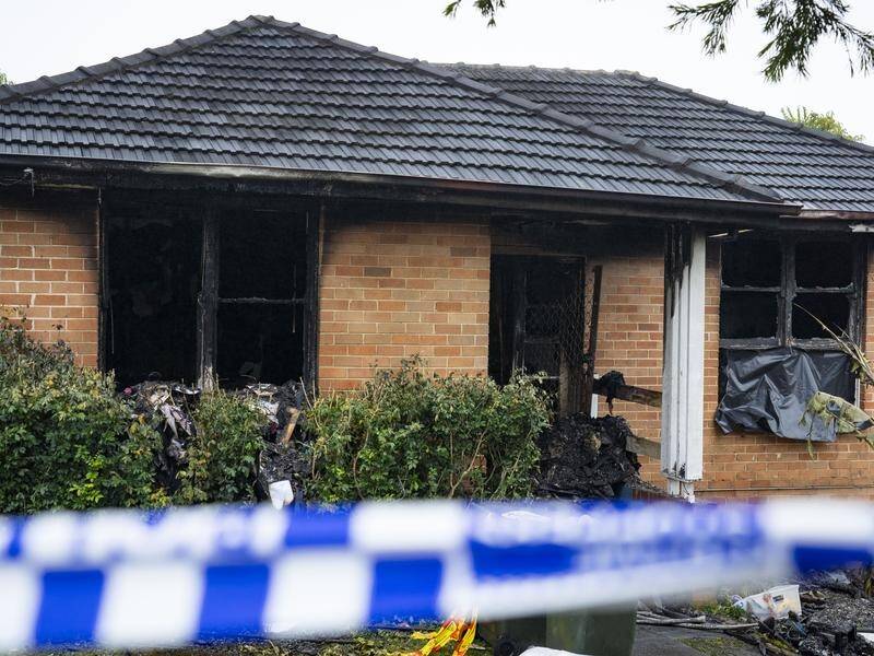 A neighbour who saved children from a burning home has launched a fundraiser for the family. (Thomas Parrish/AAP PHOTOS)