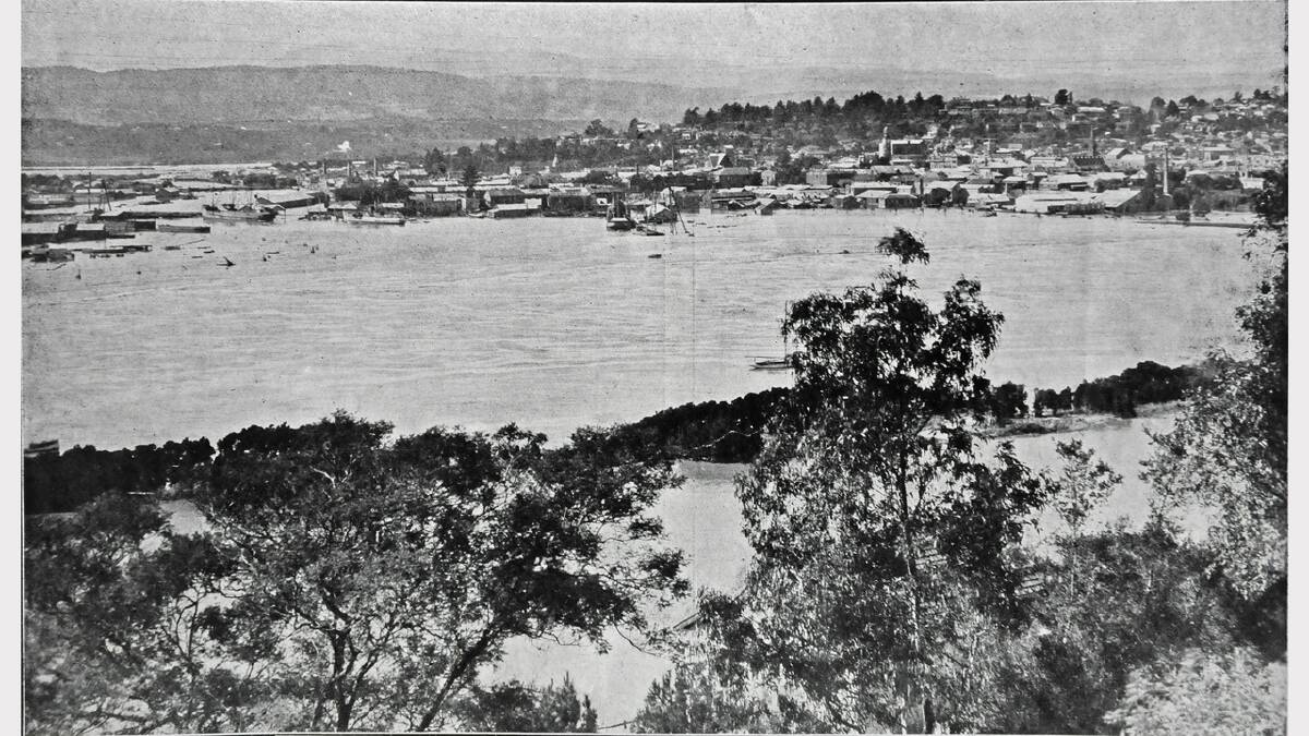 1929 Floods: A view taken from Trevallyn showing the flooded area to the north of Royal Park and a section of the wharves. The Weekly Courier, April 1929.