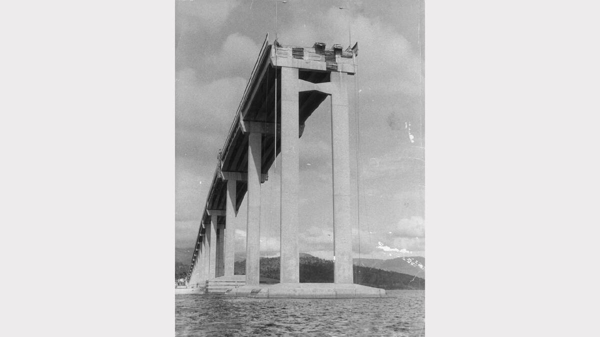 Tasman Bridge Disaster: The bridge on January 6, 1975, looking towards the western shore.
